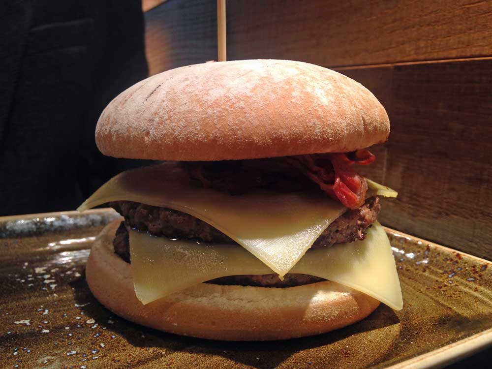 Burger da Hans in Glueck Monaco_goodmorningtrieste